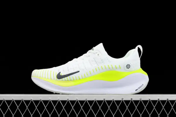 Tênis Nike React Infinity Run FK 4 - Branco