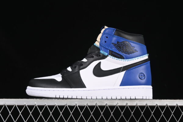 Tênis Air Jordan 1 High OG
