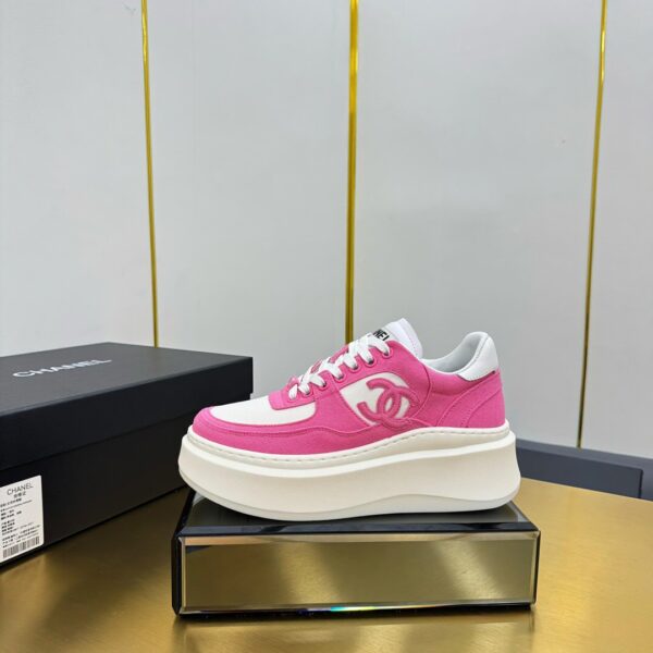 Chanel Panda Esportivo 2025 Rosa