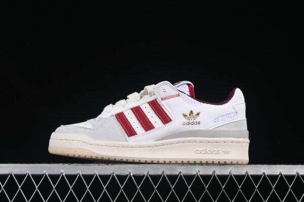 Tênis Adidas  Forum 84 Low