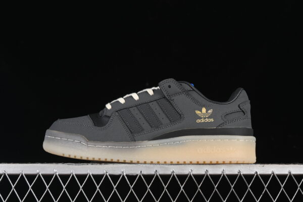 Tênis Adidas  Forum 84 Low