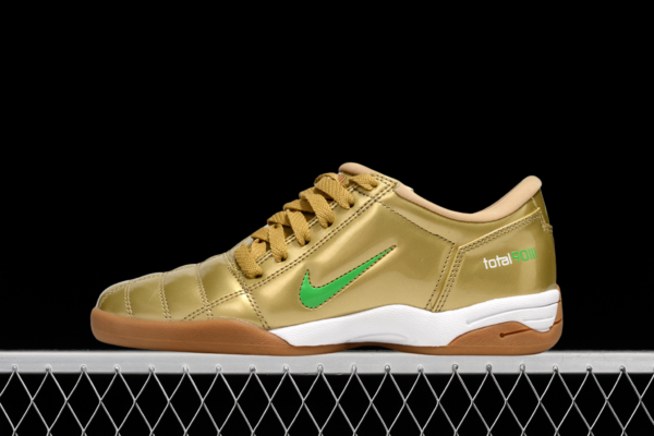 Chuteira Nike Total 90