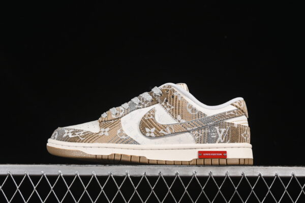 Tênis Nike Dunk Low x LV