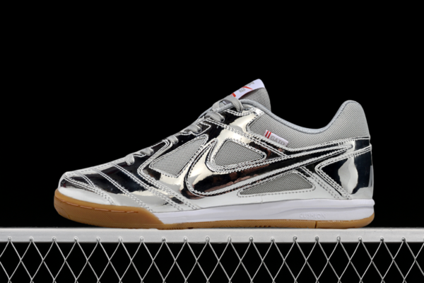 Chuteira Nike Supreme x Nike SB Gato