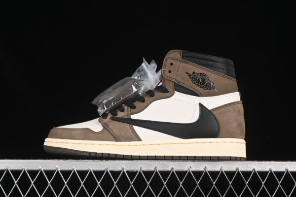 Tênis Air Jordan 1 High OG x Travis Scott