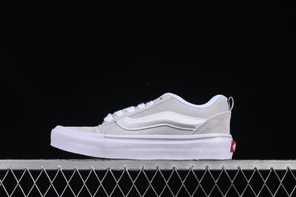 Tênis Vans Knu Skool