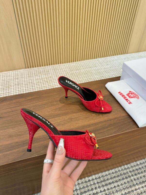 Versace Sapato de Salto Vermelho - Image 2