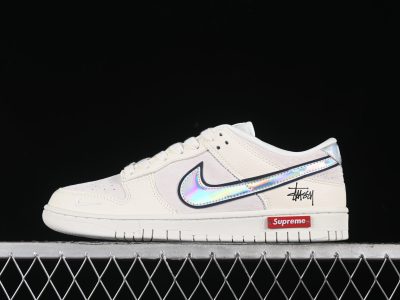 Nike SB Dunk Low Supreme