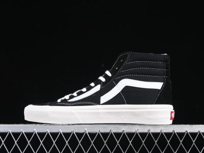 Vans Clash The Wall