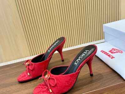 Versace Sapato de Salto Vermelho 1