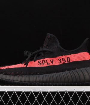 Yeezy 350 - Preto
